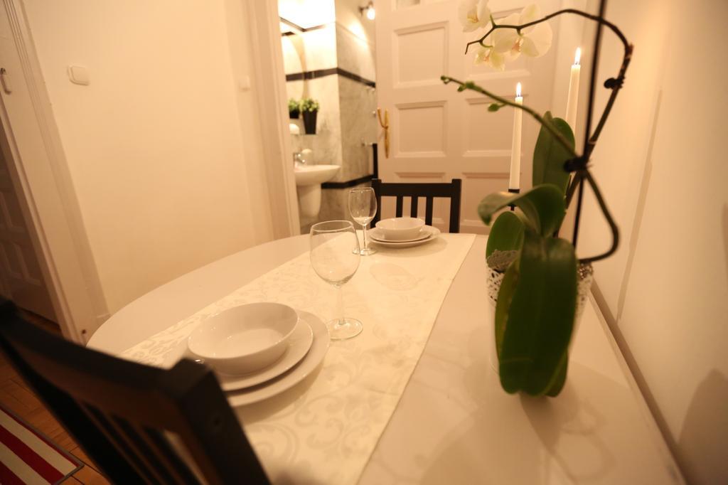 D.Five Classic Luxury Apartment Budapest Esterno foto